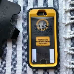 Black & Yellow OtterBox iPhone 5/5s Case